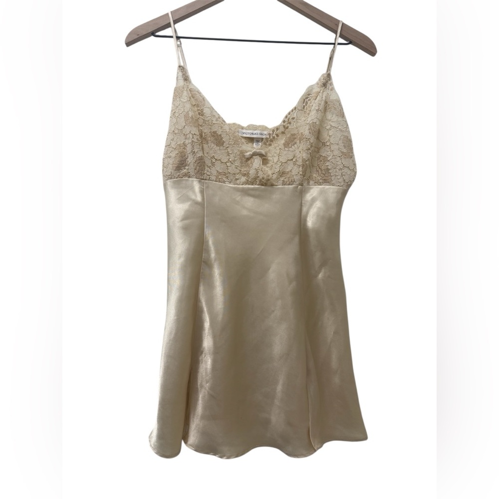 90’s Vintage Victoria's Secret Lingerie Bridal Gown Beige Lace Top Size XS